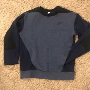 Nike crew neck colorblock sweatshirt small